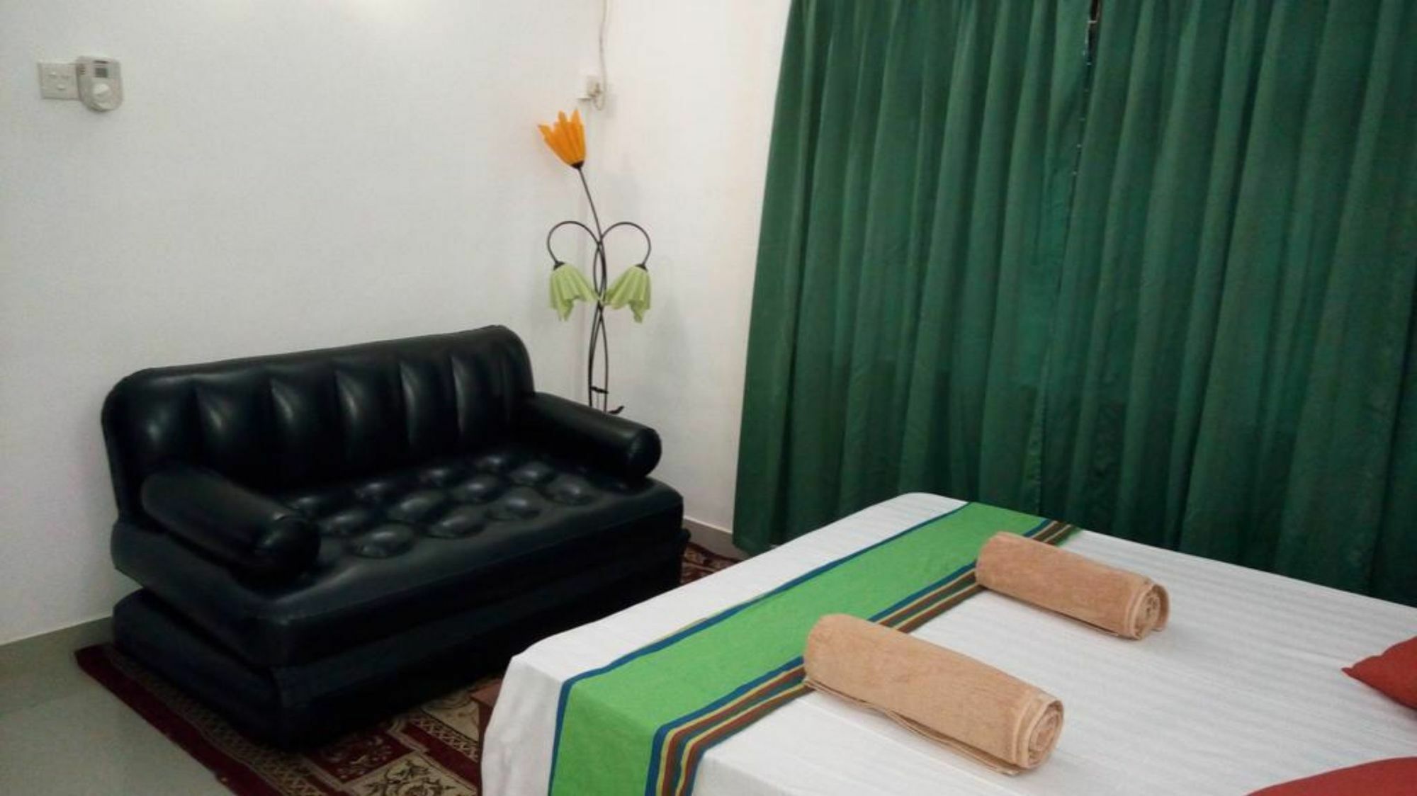 Bed and Breakfast La Sachara Канди Экстерьер фото
